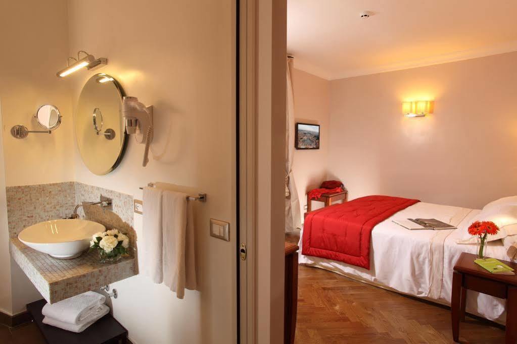 Vivaldi Luxury Rooms Róma Kültér fotó